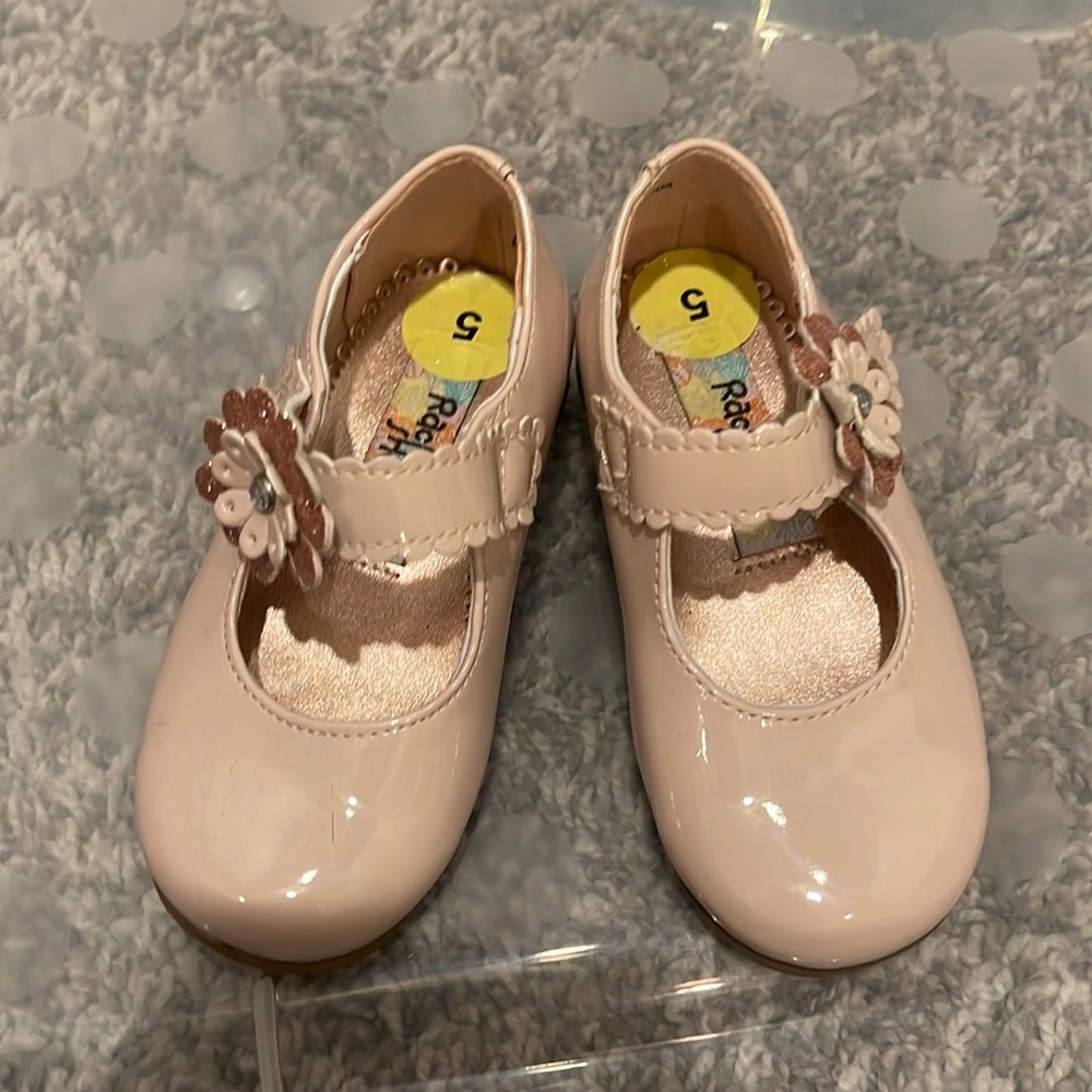 Baby girl size 5 dress shoes
